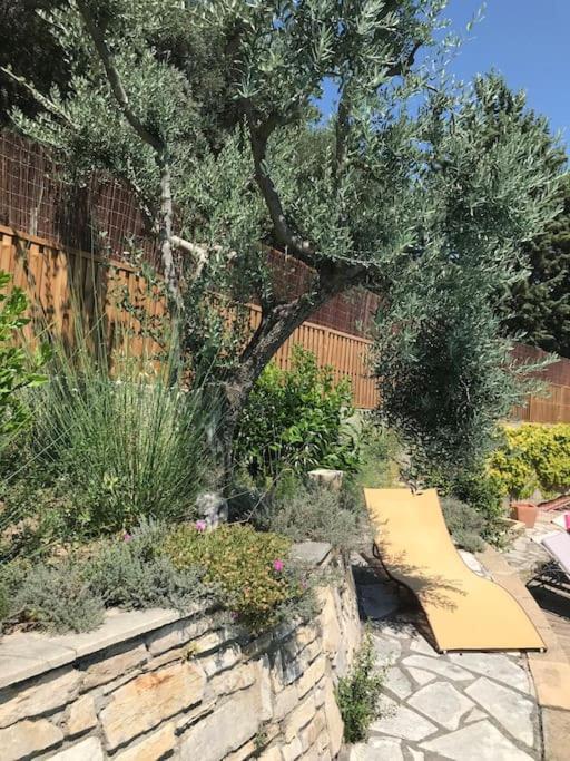 Appartement Sur La Colline Avec Acces Piscine Volx Buitenkant foto