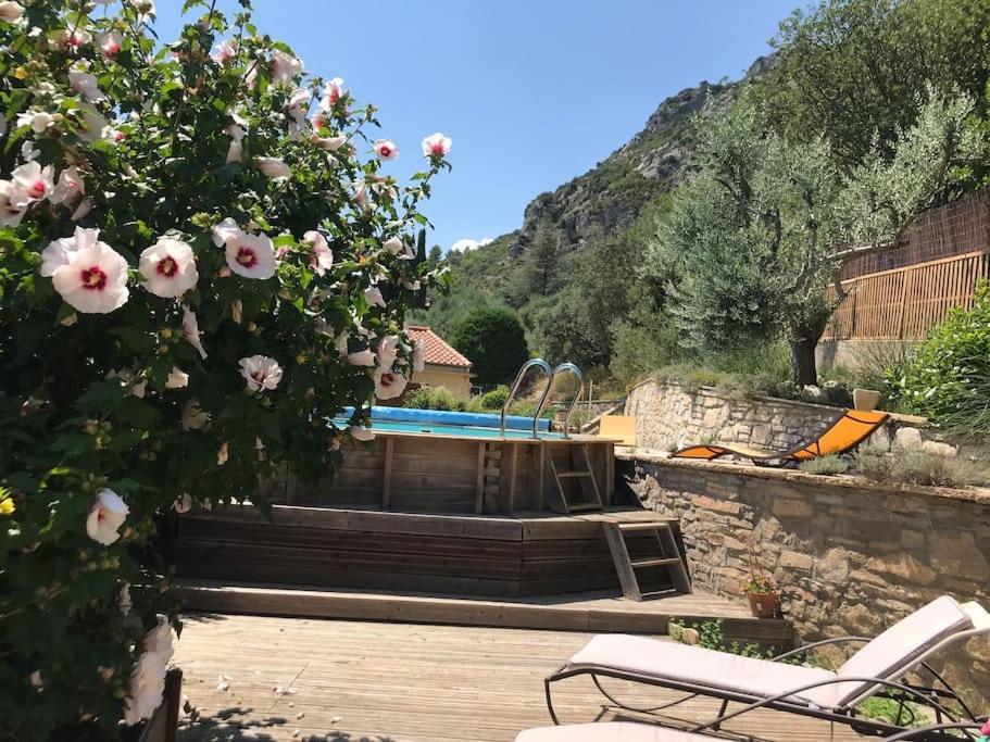 Appartement Sur La Colline Avec Acces Piscine Volx Buitenkant foto