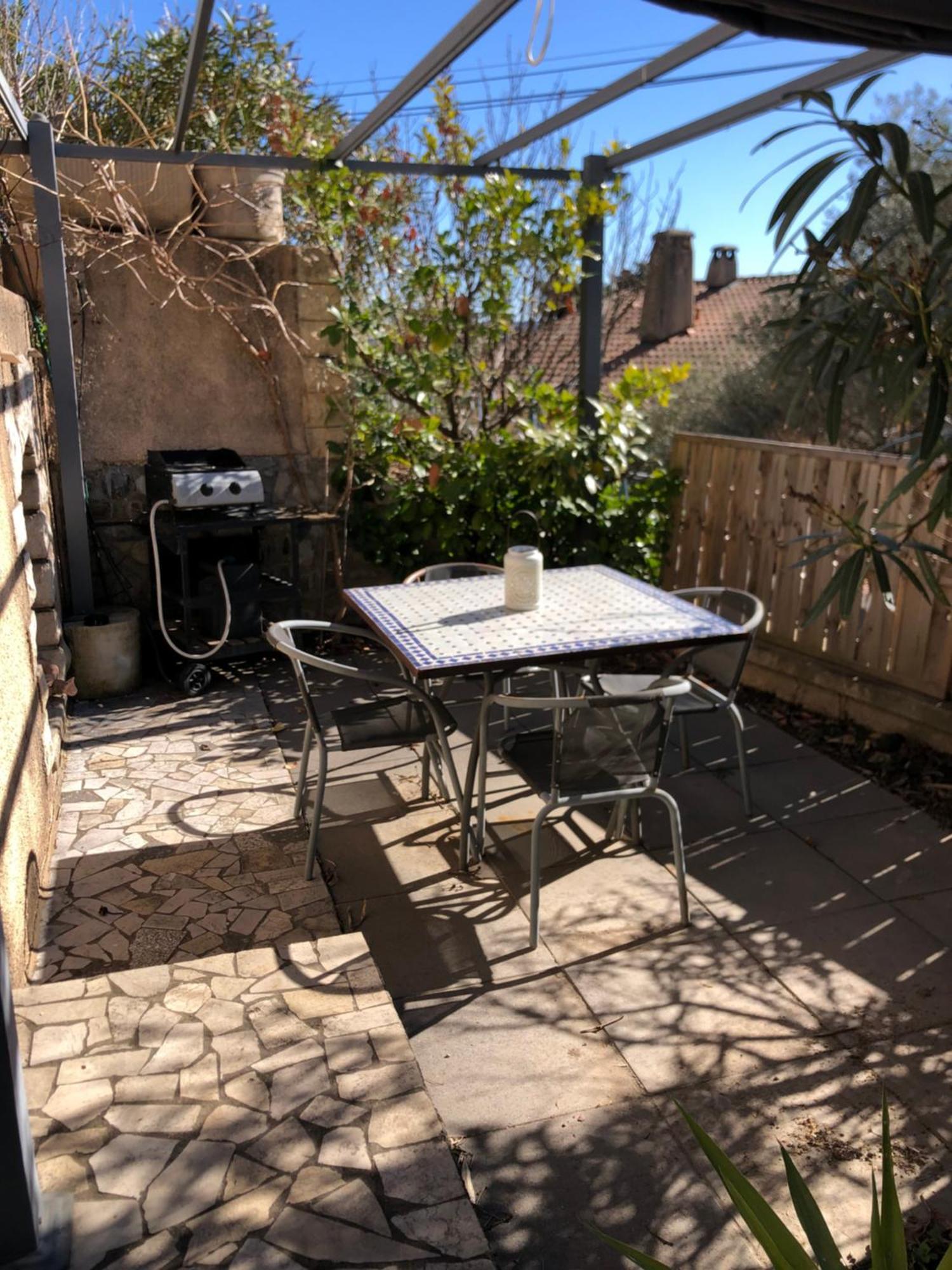 Appartement Sur La Colline Avec Acces Piscine Volx Buitenkant foto