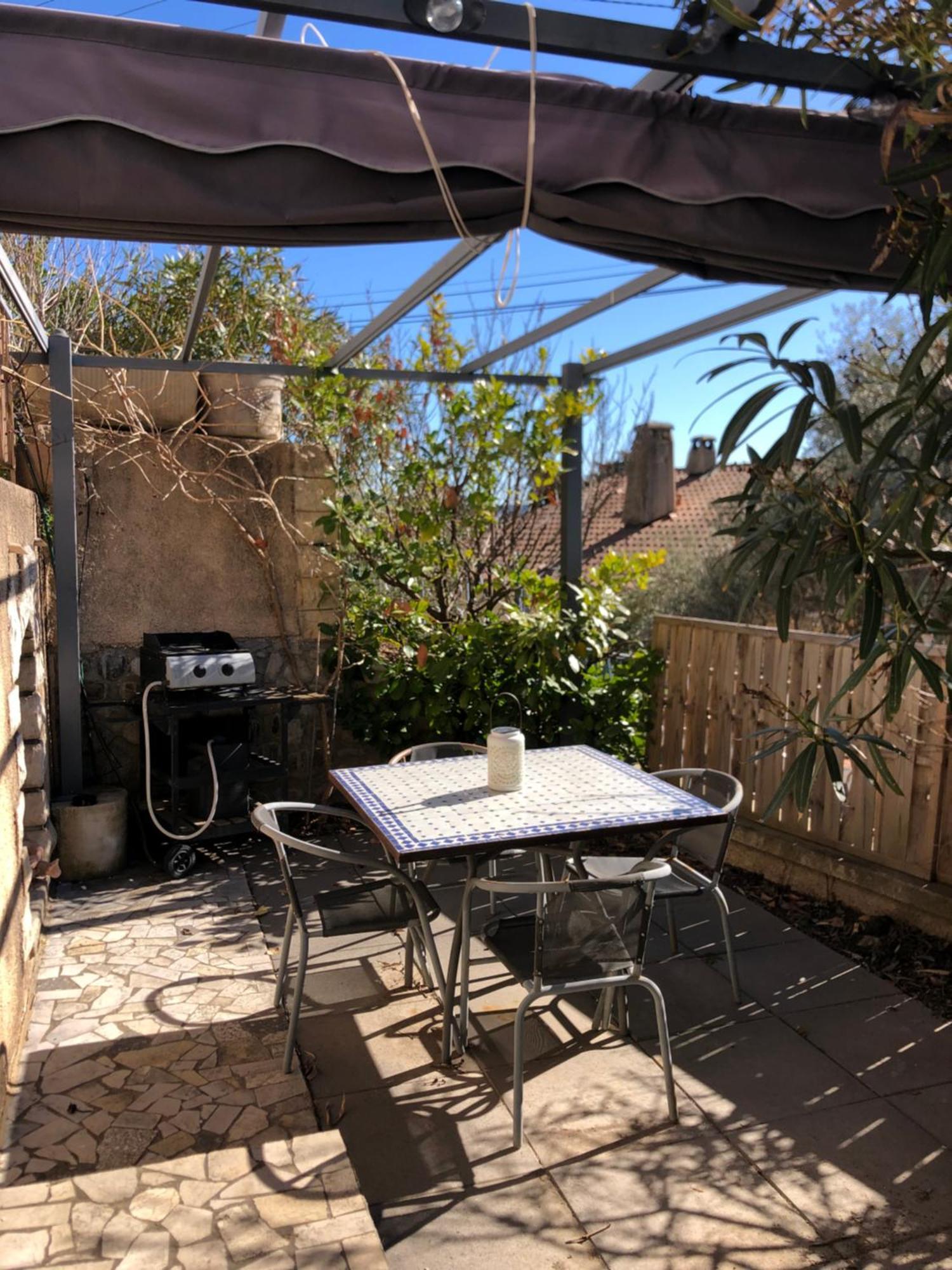 Appartement Sur La Colline Avec Acces Piscine Volx Buitenkant foto